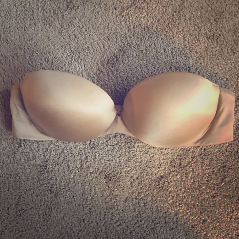 Nude Strapless bra